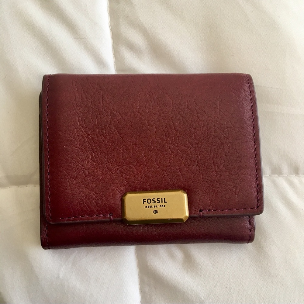 Fossil trifold wallet